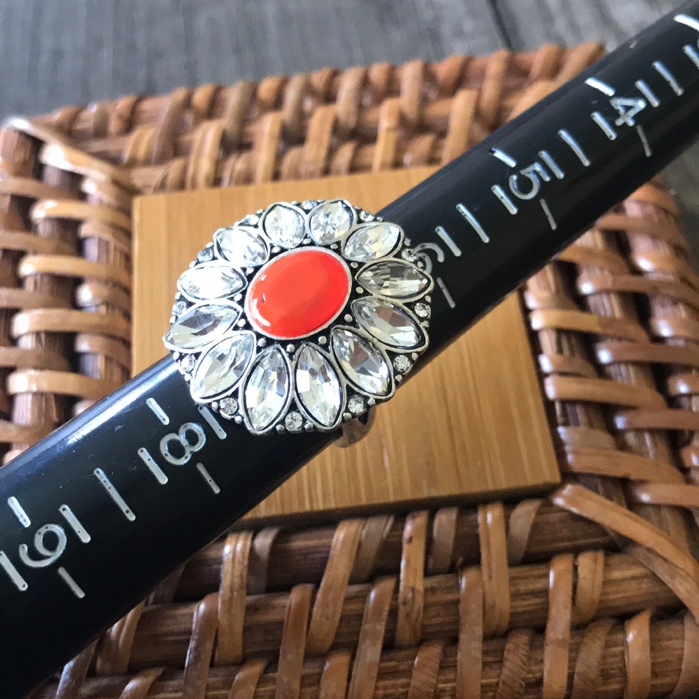 CLUB MONACO|SILVER STATEMENT RING - Picture 5 of 11